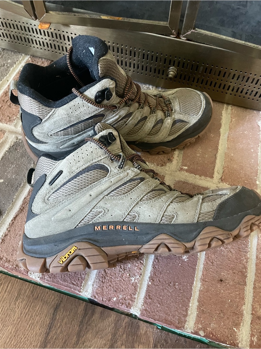 Merrell Men's Mid-Height Hiking Boots in Olive and Brown
